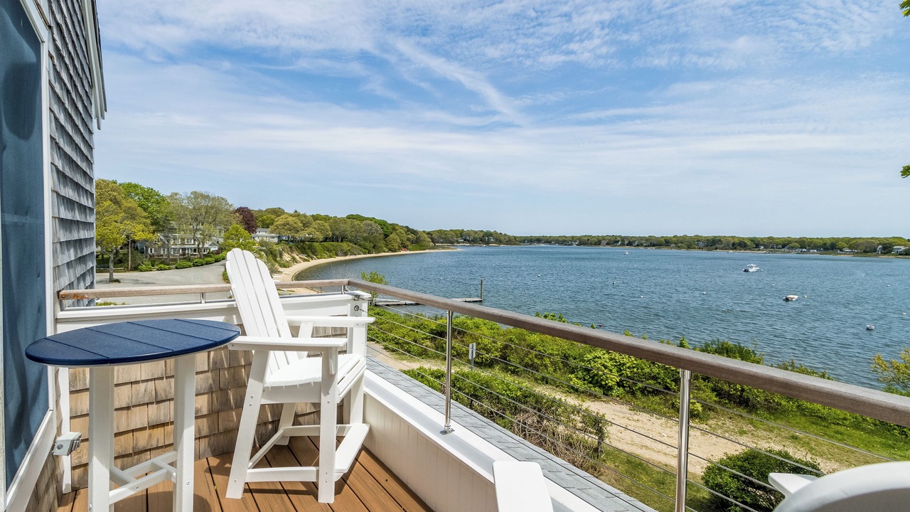 Photo of Others in Teaticket