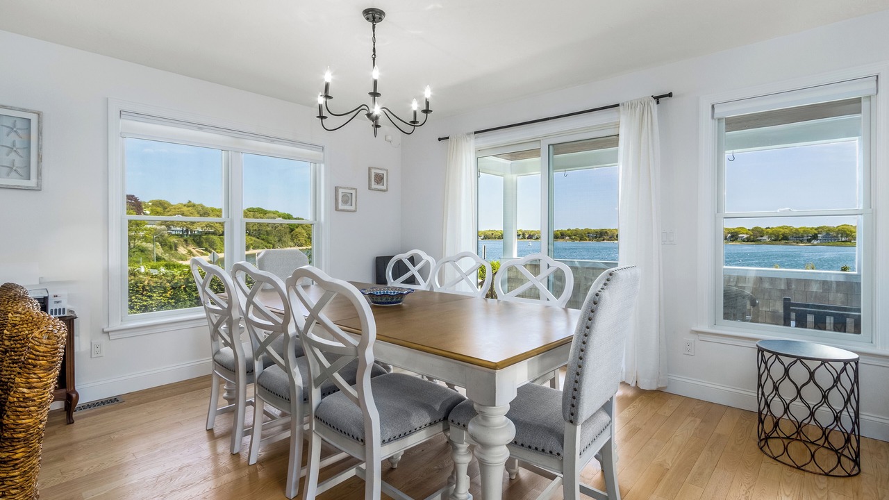 Photo of Others in Teaticket