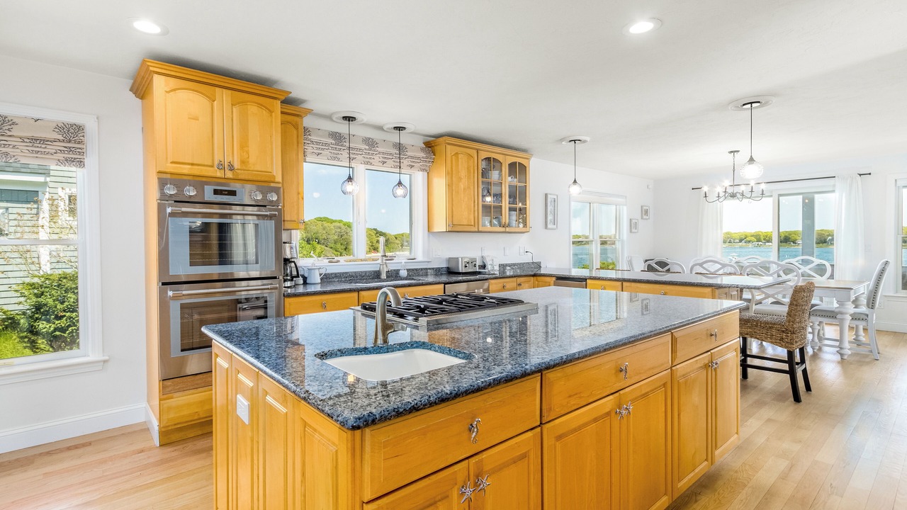 Photo of Others in Teaticket