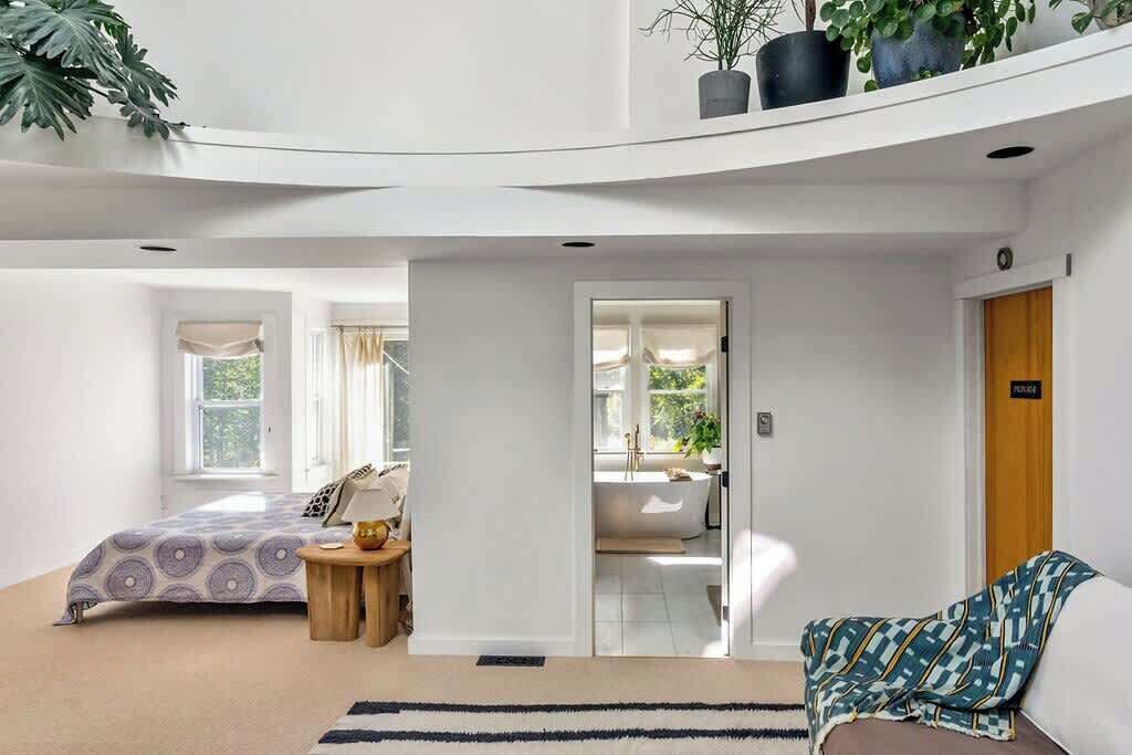 Photo of Bedroom in Lanesville