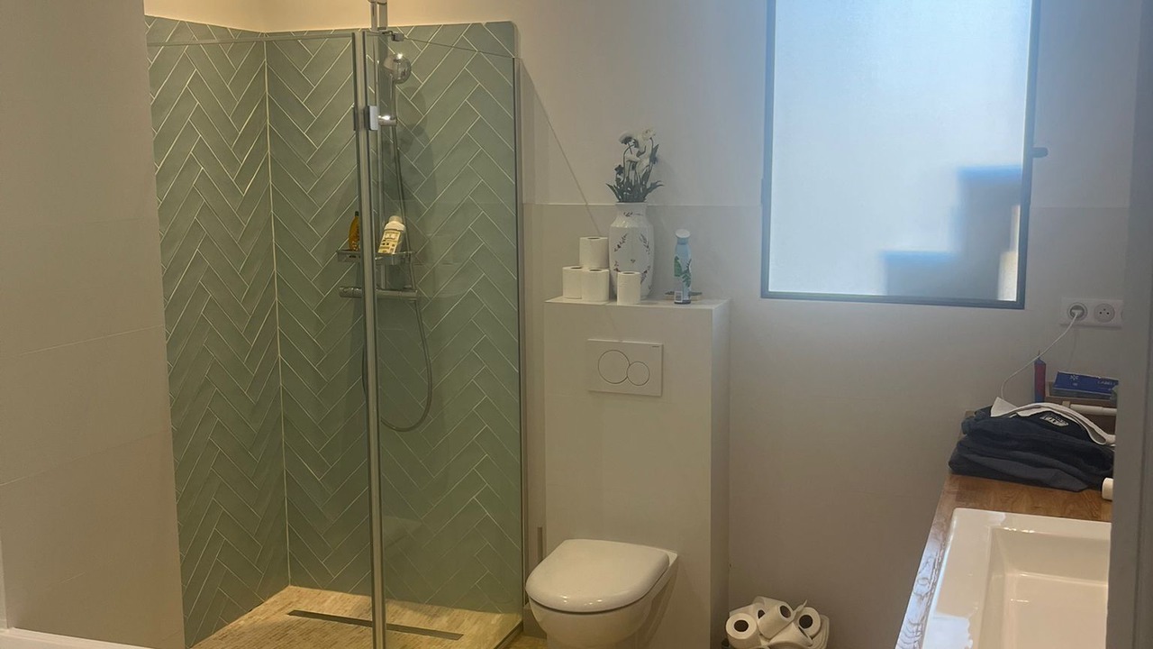 Photo of Bathroom in Saint Genes