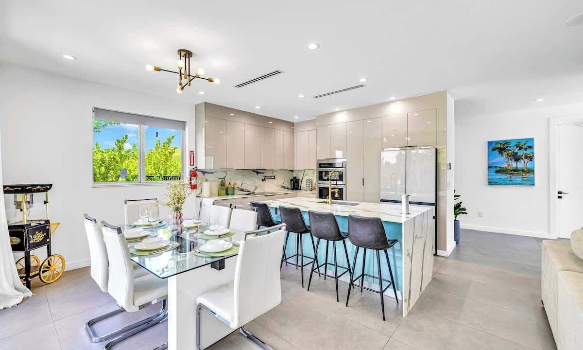 Photo of Kitchen in South Middle River