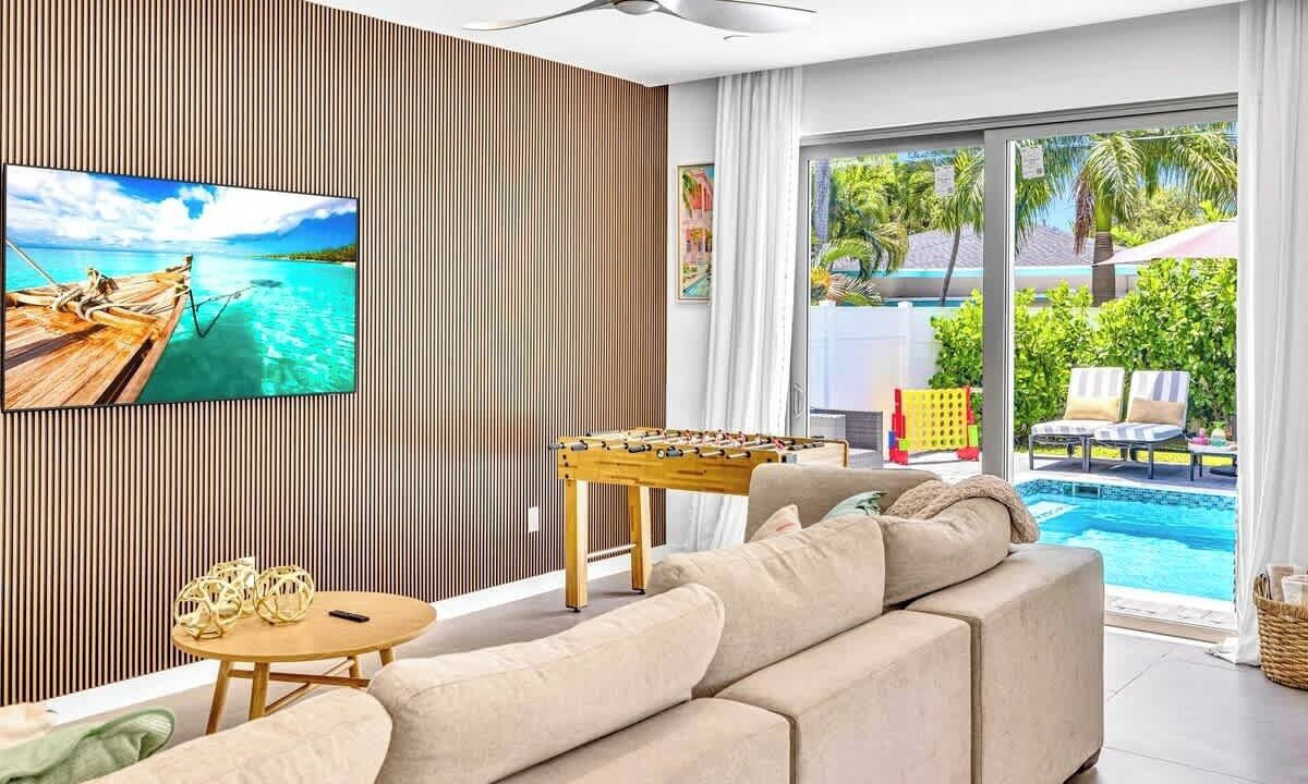 Photo of Livingroom in South Middle River