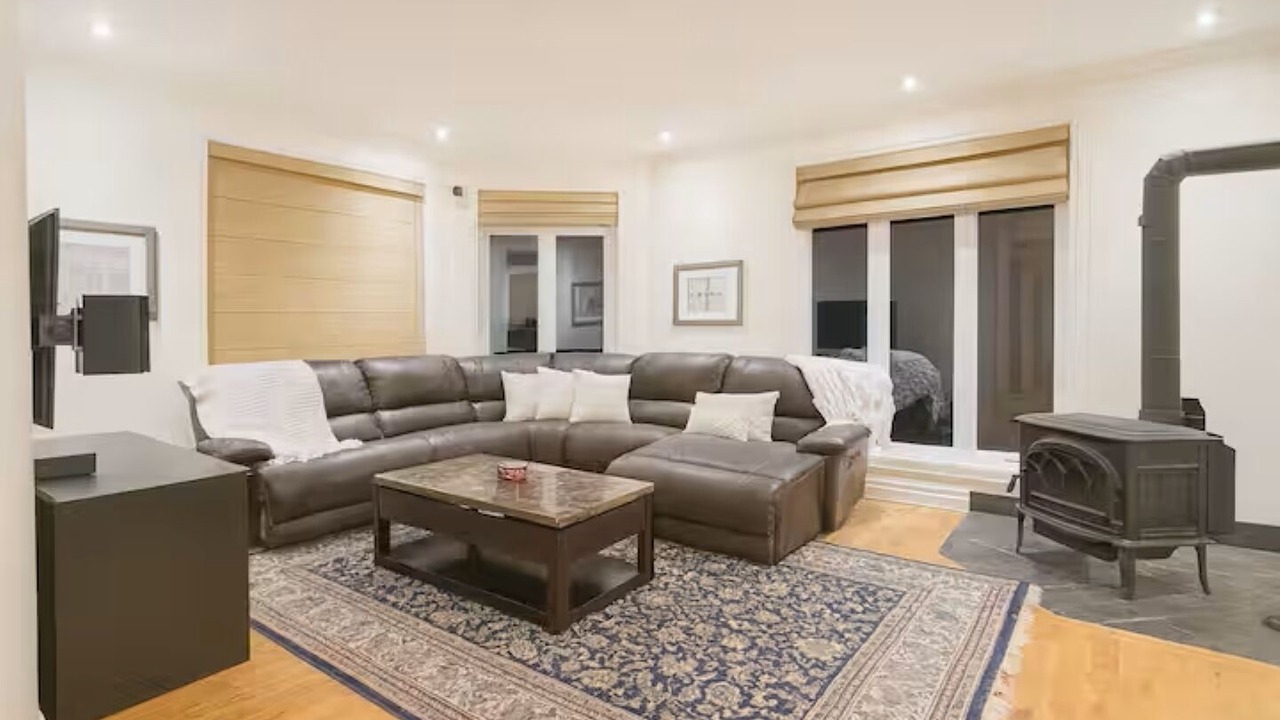 Photo of Livingroom in Boucherville