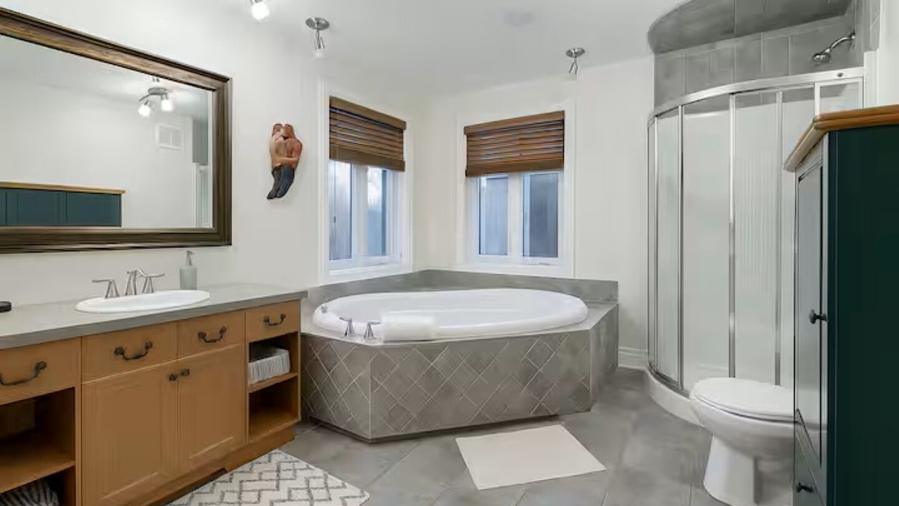 Photo of Bathroom in Boucherville