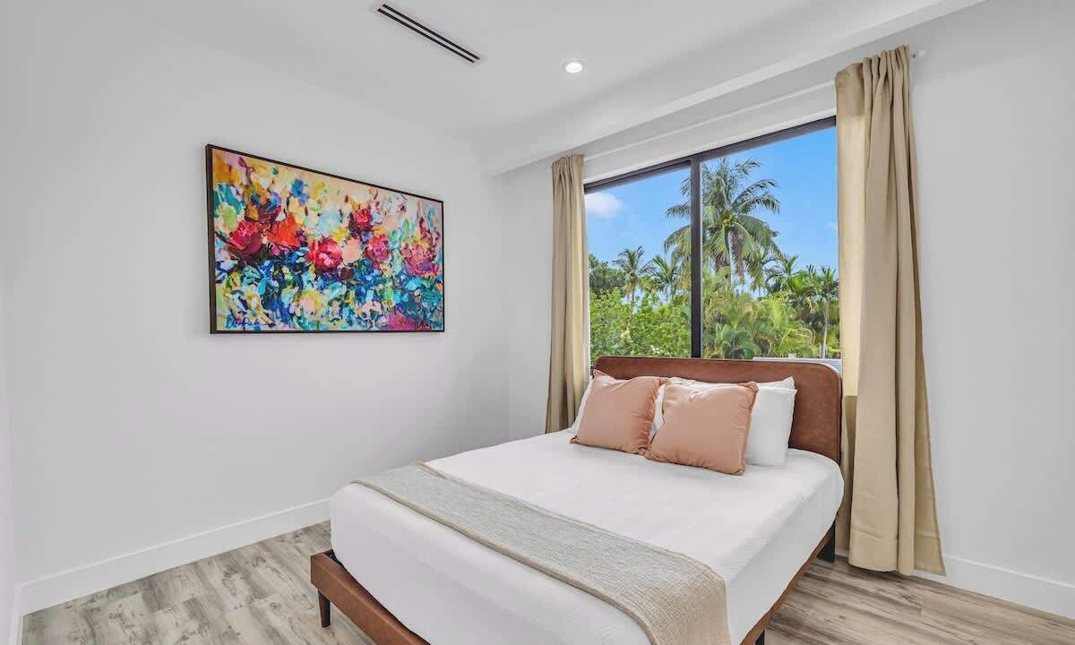 Photo of Bedroom in Lake Ridge