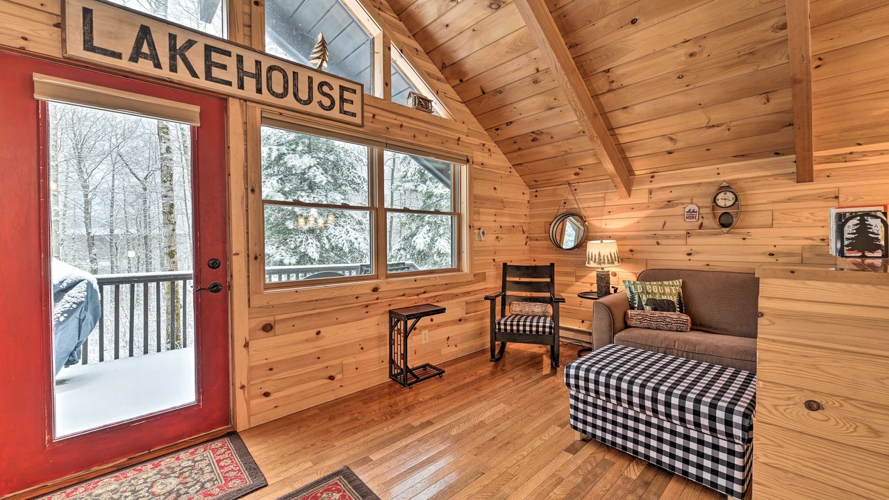 Photo of Livingroom in Elmira