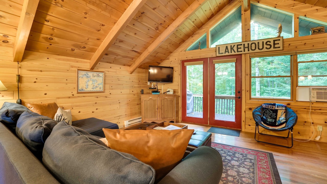Photo of Livingroom in Elmira