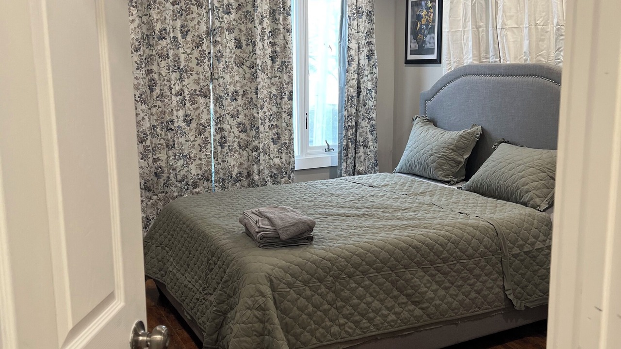 Photo of Bedroom in Rahway