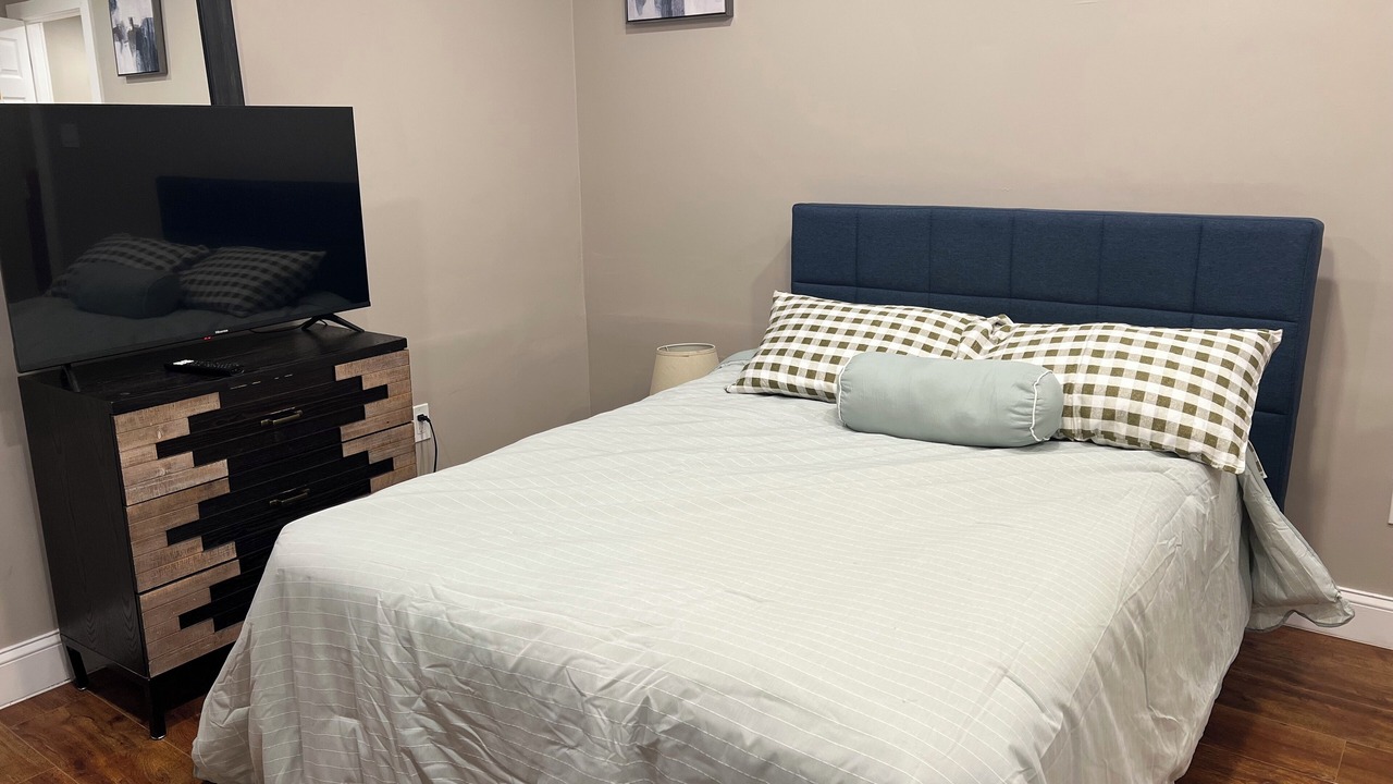 Photo of Bedroom in Rahway