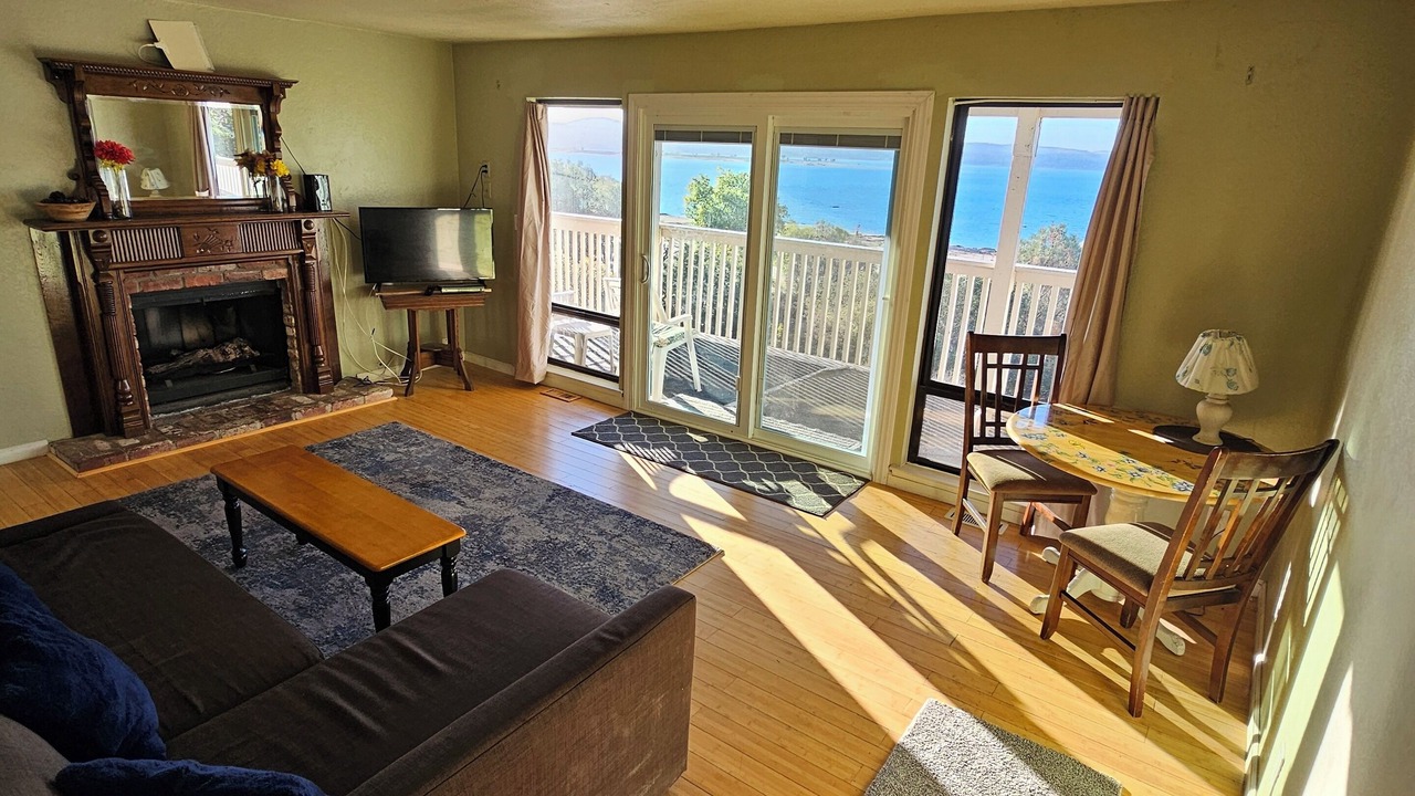 Photo of Livingroom in Granite Bay