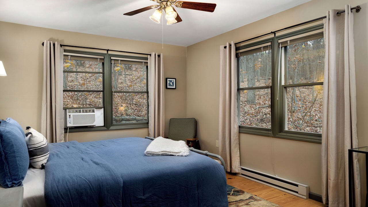 Photo of Bedroom in New Market