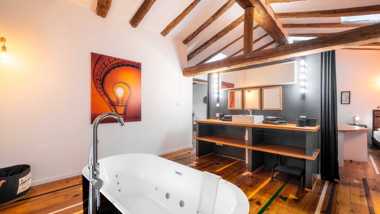 Photo of Bathroom in Cardet
