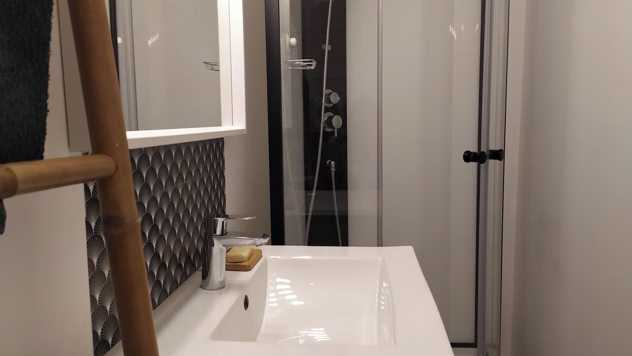 Photo of Bathroom in Noyant-la-Plaine