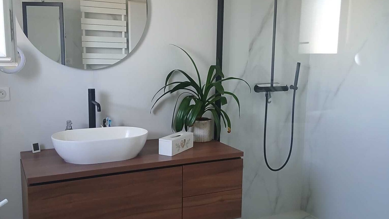 Photo of Bathroom in Montbazin