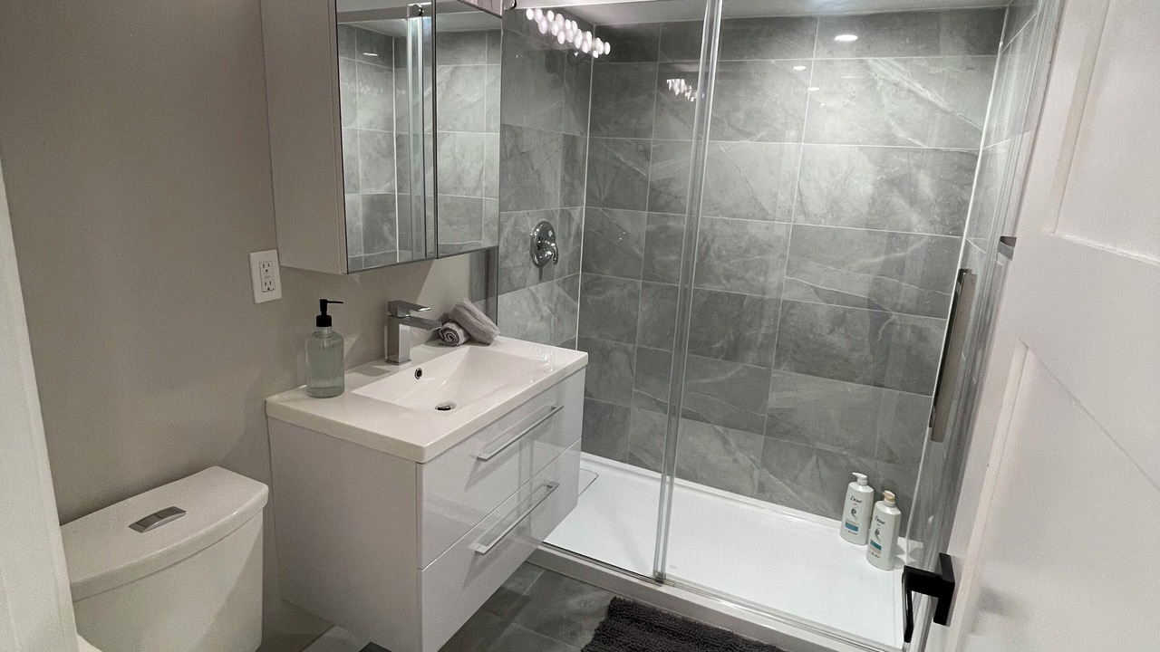 Photo of Bathroom in Thornhill