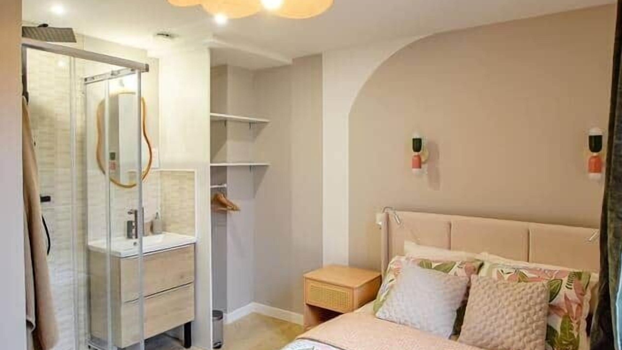 Photo of Bedroom in Sotteville-les-Rouen