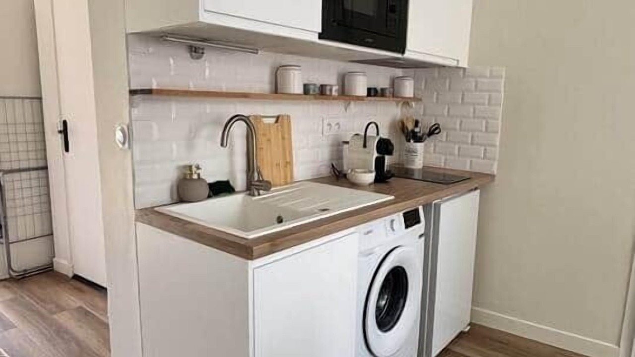 Photo of Kitchen in Quartier Saint-Clement - Jardin des Plantes