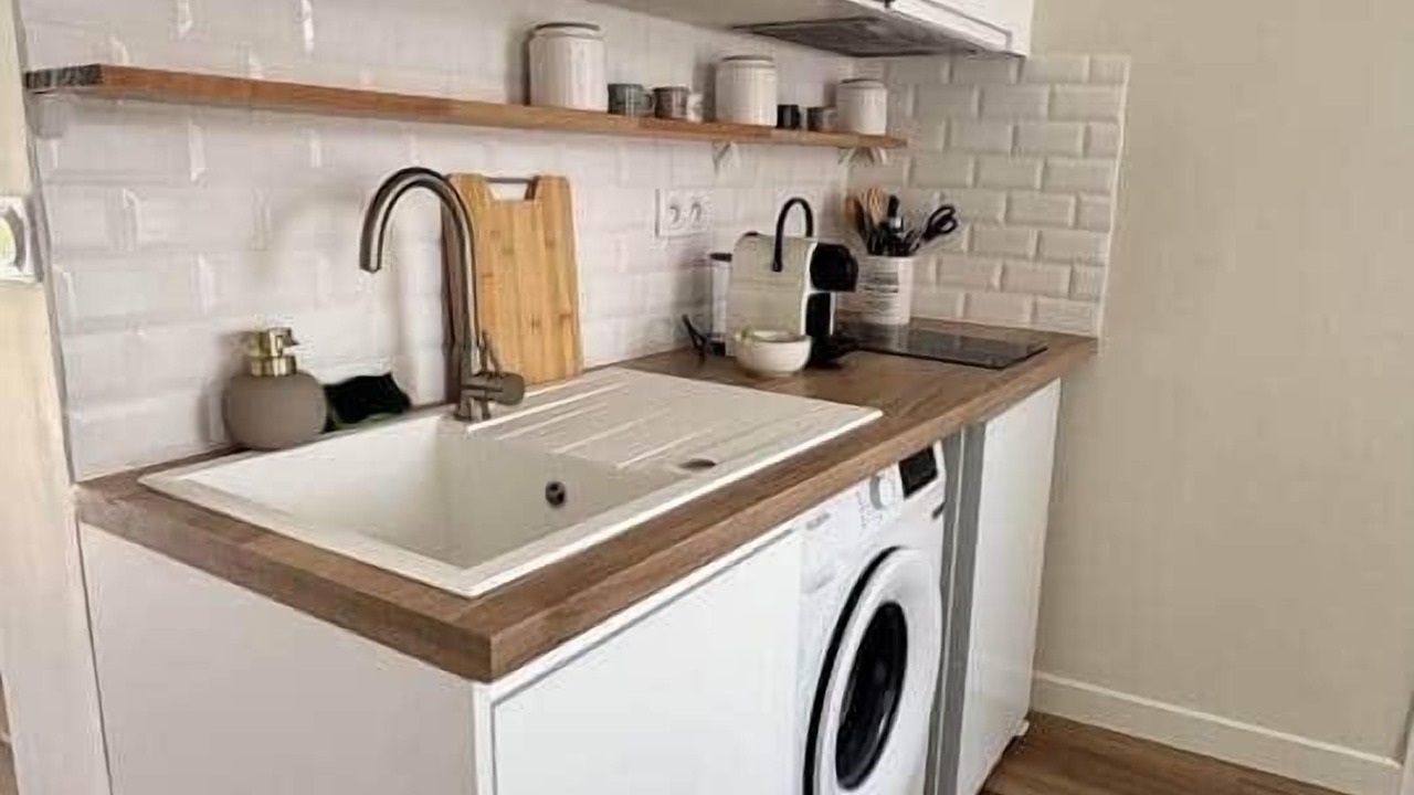 Photo of Kitchen in Quartier Saint-Clement - Jardin des Plantes