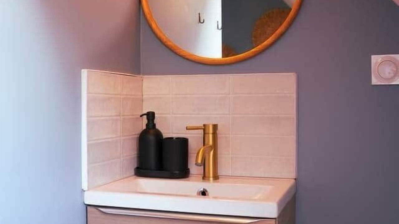 Photo of Bathroom in Quartier Saint-Clement - Jardin des Plantes
