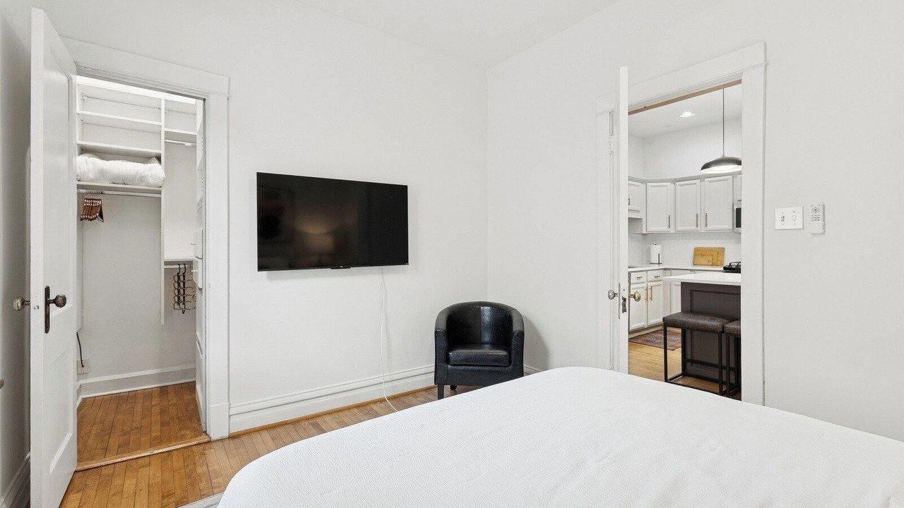 Photo of Bedroom in Ravenswood