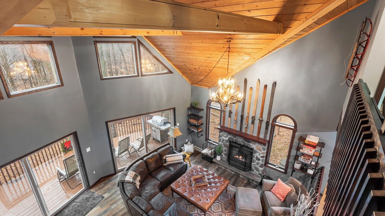 Photo of Livingroom in Locust Lake Village