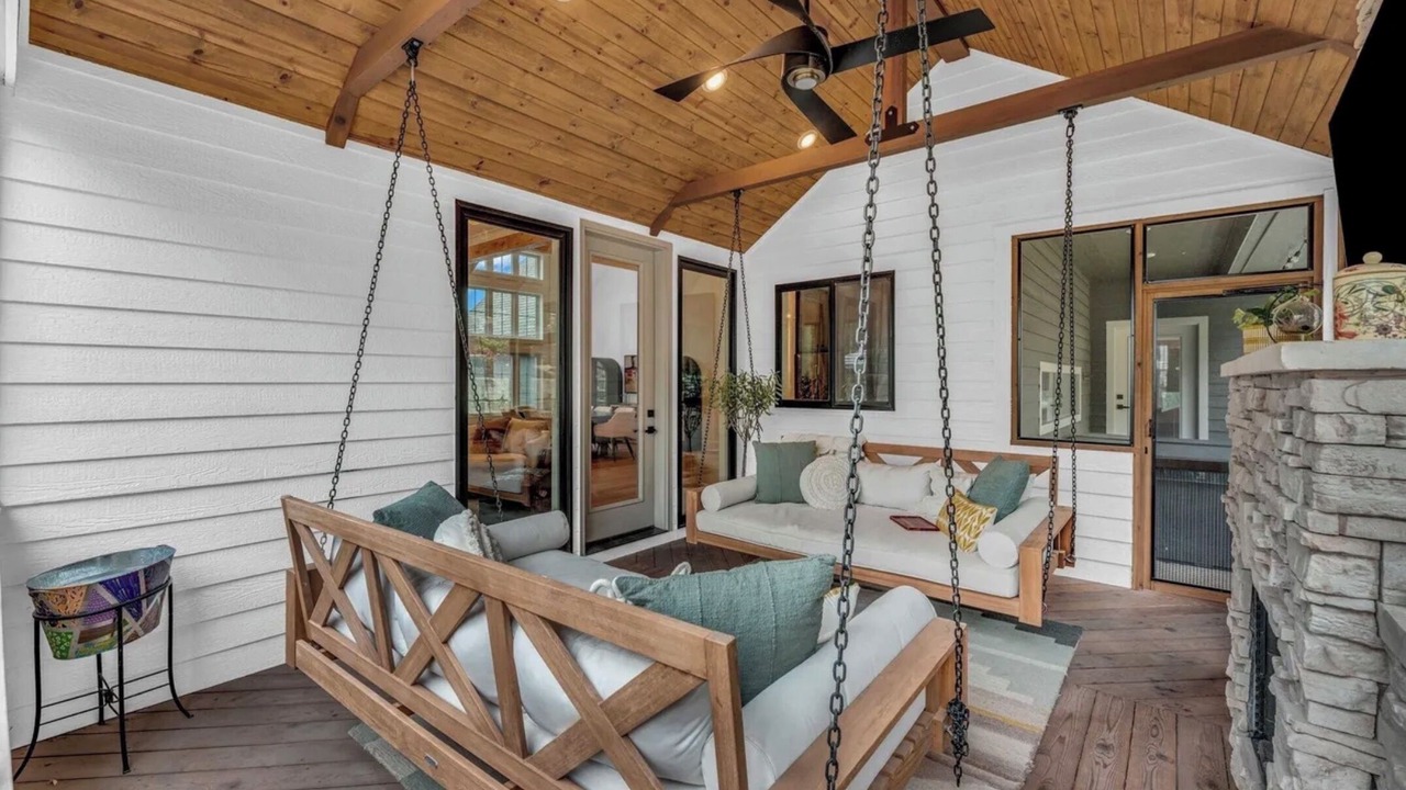 Photo of Patio Balcony in Lawrence