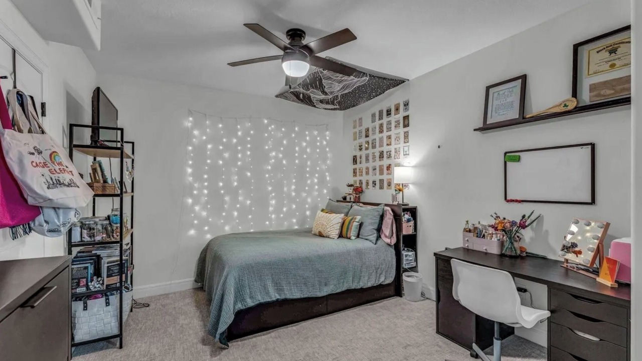 Photo of Bedroom in Lawrence