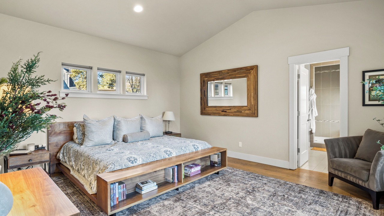 Photo of Bedroom in River West
