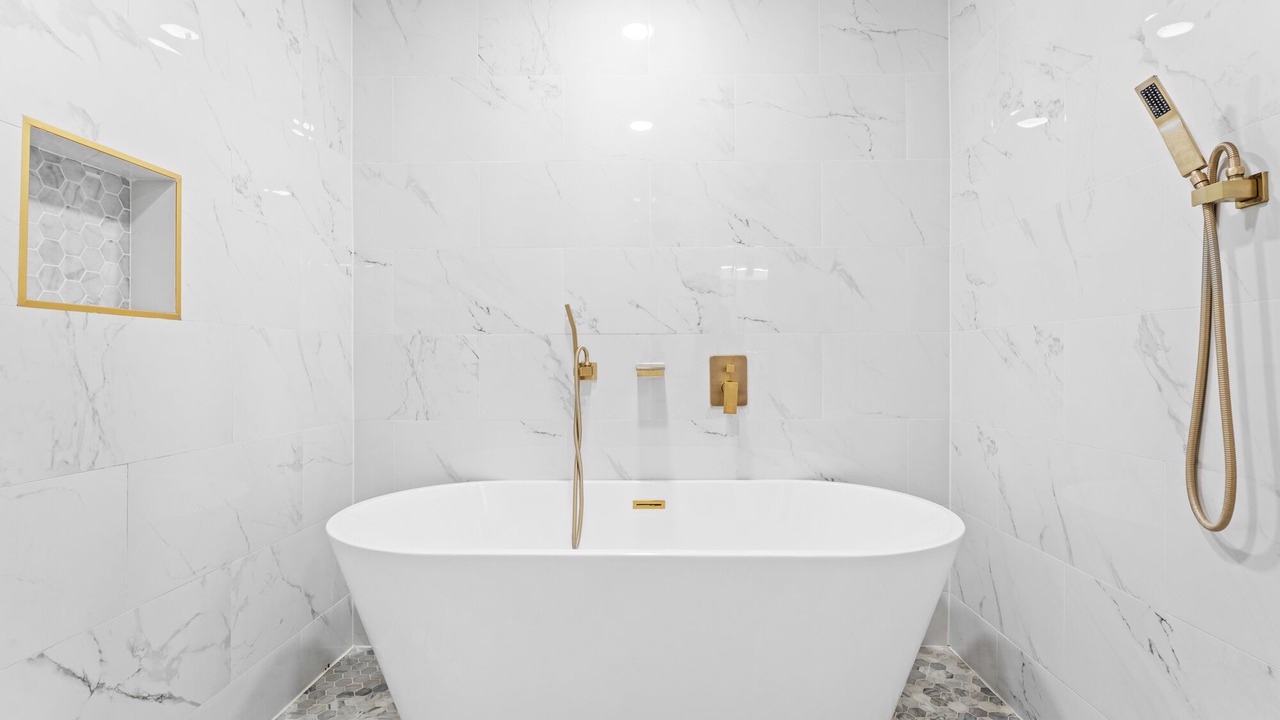 Photo of Bathroom in Vance Jackson