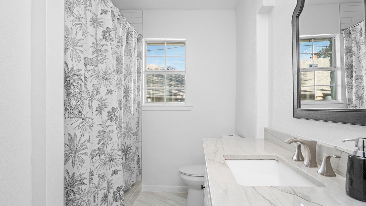 Photo of Bathroom in Vance Jackson