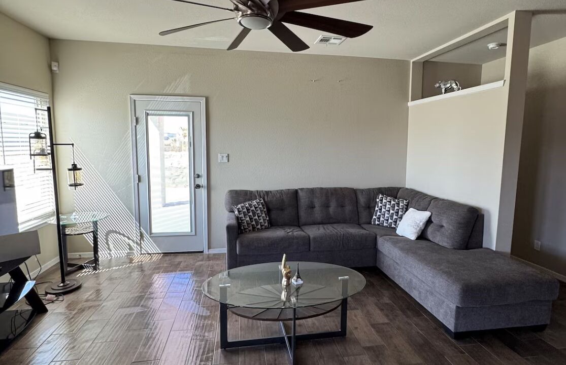 Photo of Livingroom in Biggs Field