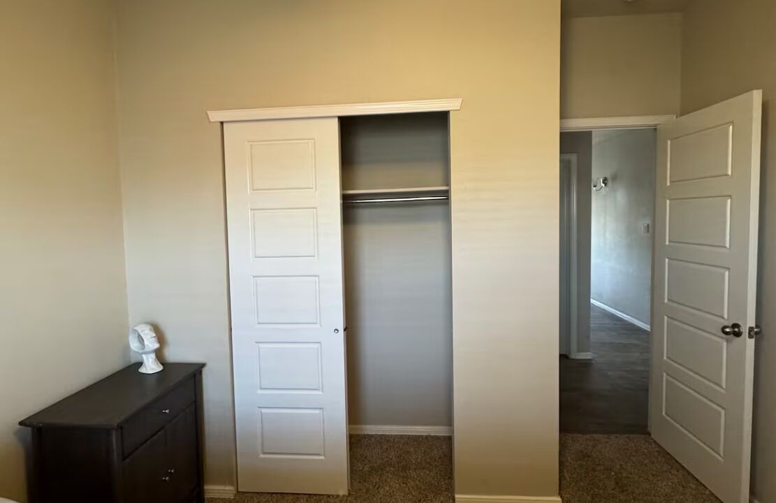 Photo of Bedroom in Biggs Field