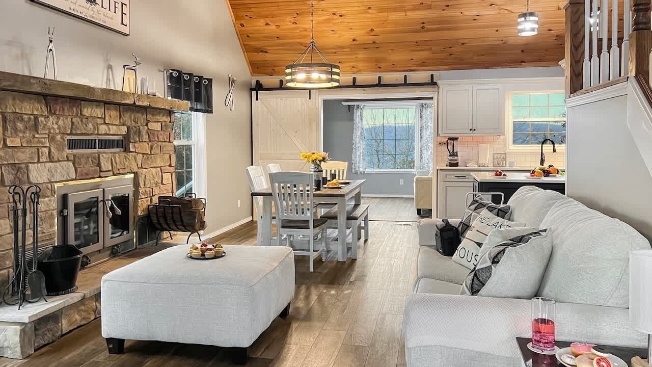 Photo of Livingroom in Indian Point