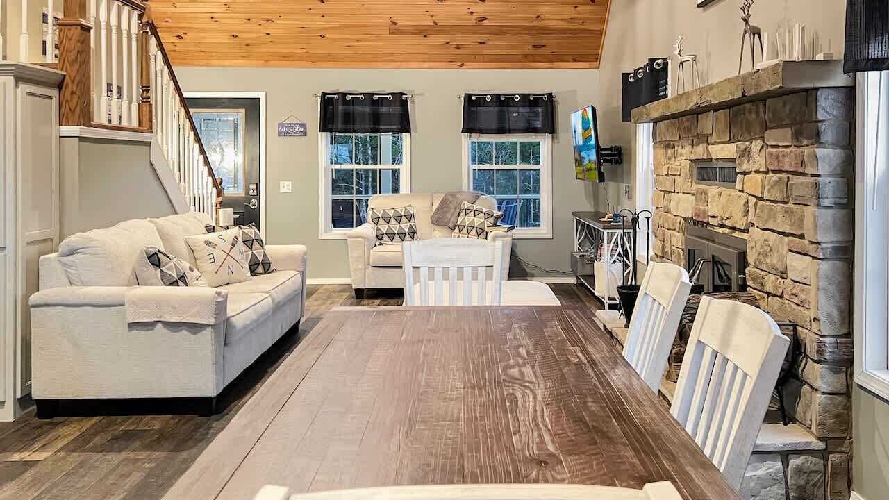 Photo of Livingroom in Indian Point