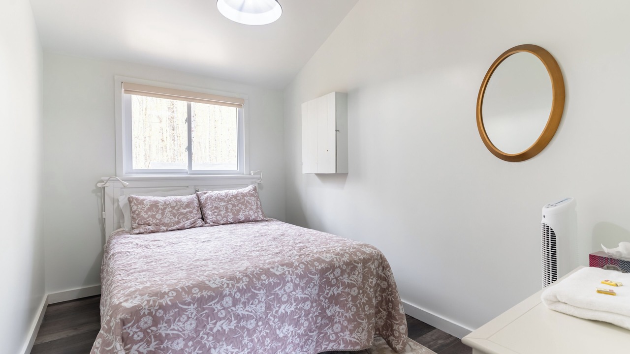 Photo of Bedroom in Marmora and Lake