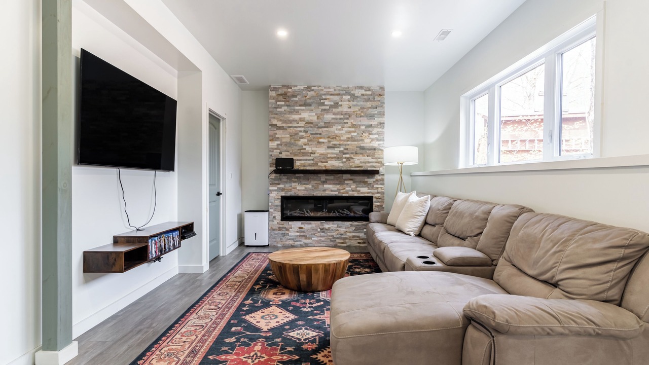 Photo of Livingroom in Marmora and Lake
