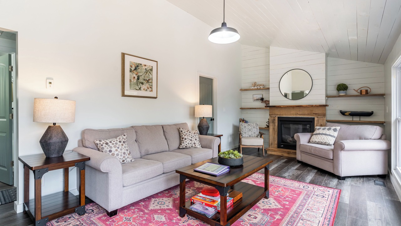 Photo of Livingroom in Marmora and Lake