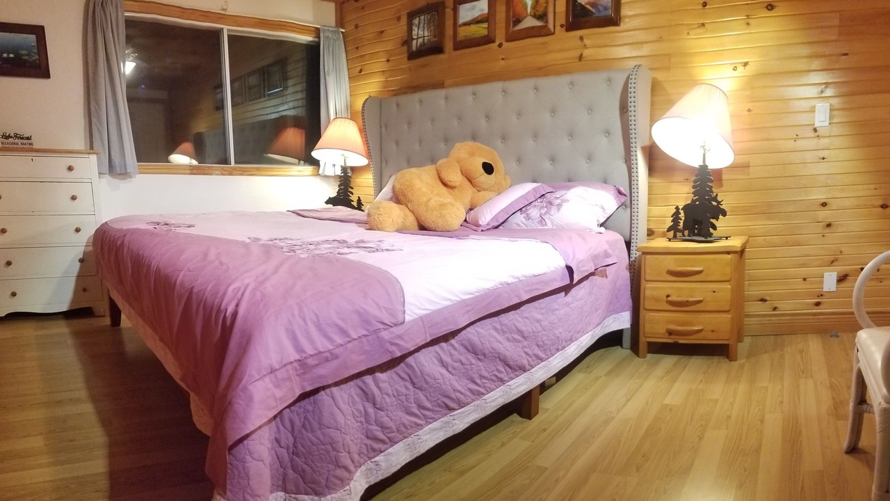 Photo of Bedroom in McMurrich/Monteith