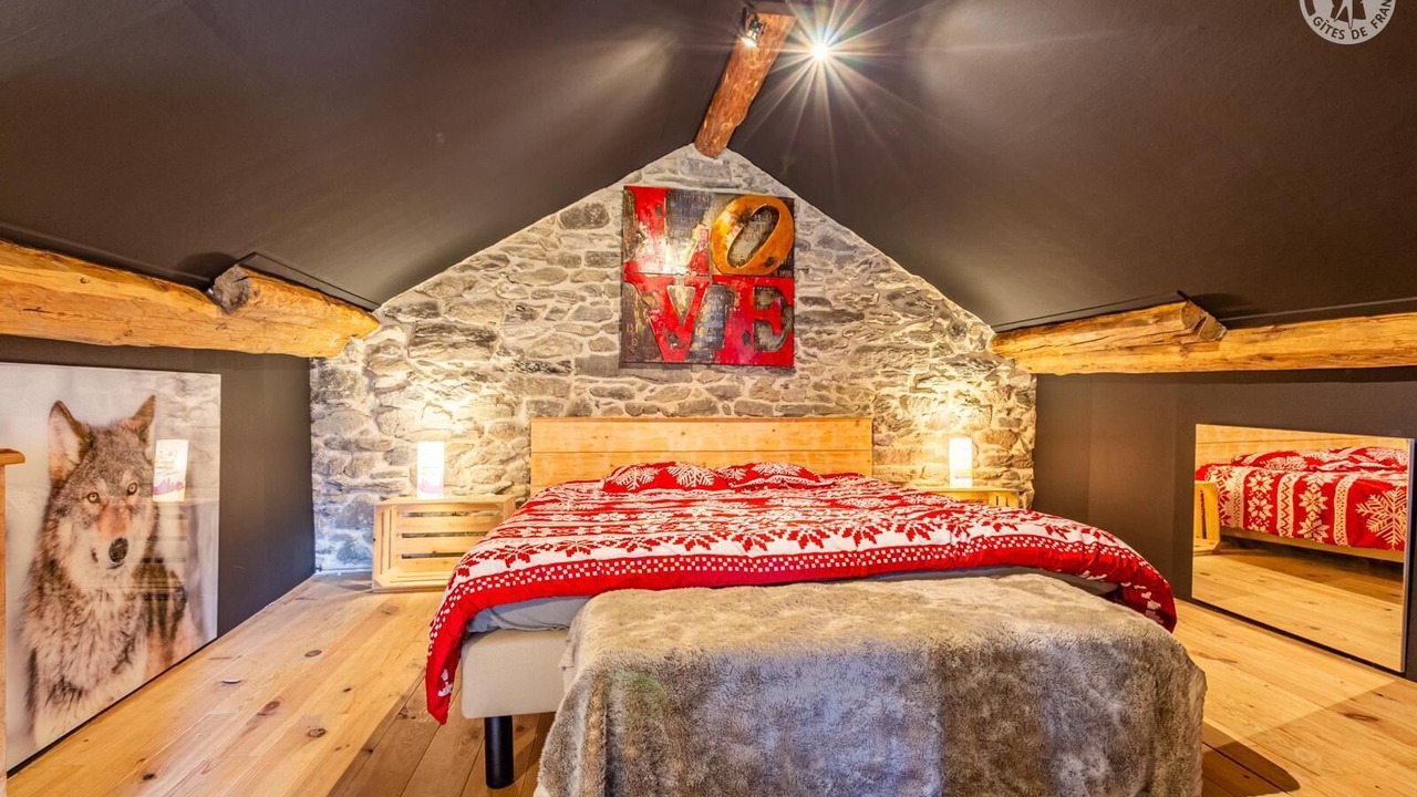 Photo of Bedroom in Saint-Michel-de-Maurienne