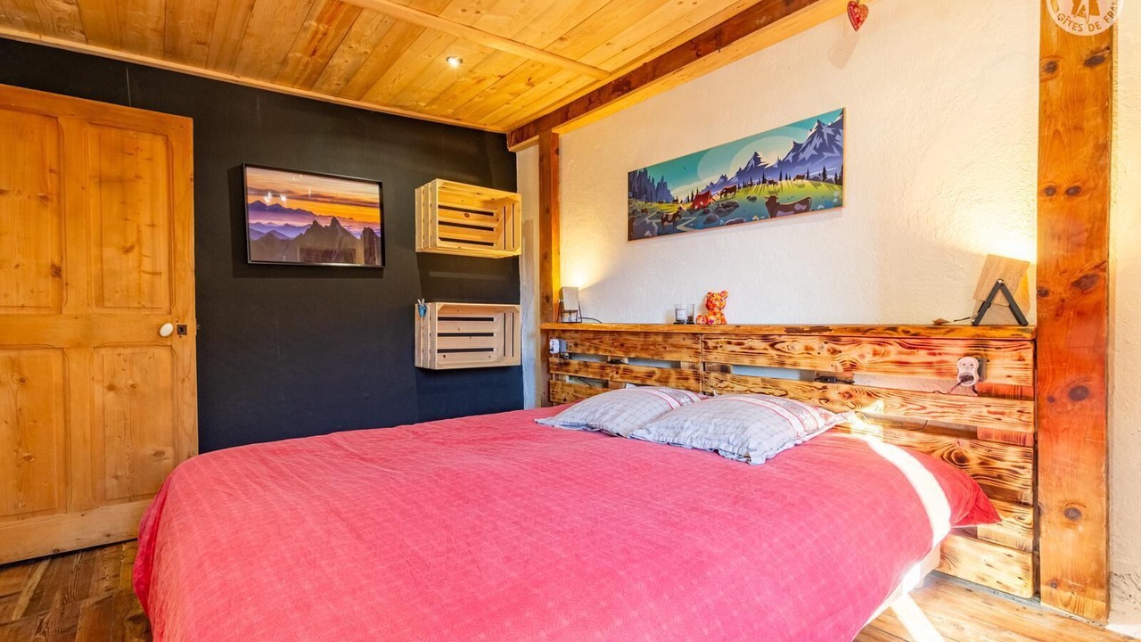 Photo of Bedroom in Saint-Michel-de-Maurienne
