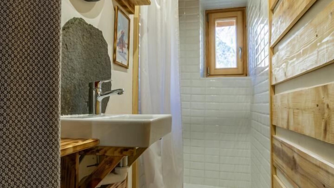 Photo of Bathroom in Saint-Michel-de-Maurienne