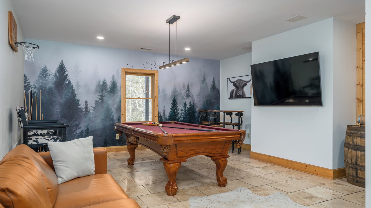 Photo of Livingroom in Ellijay