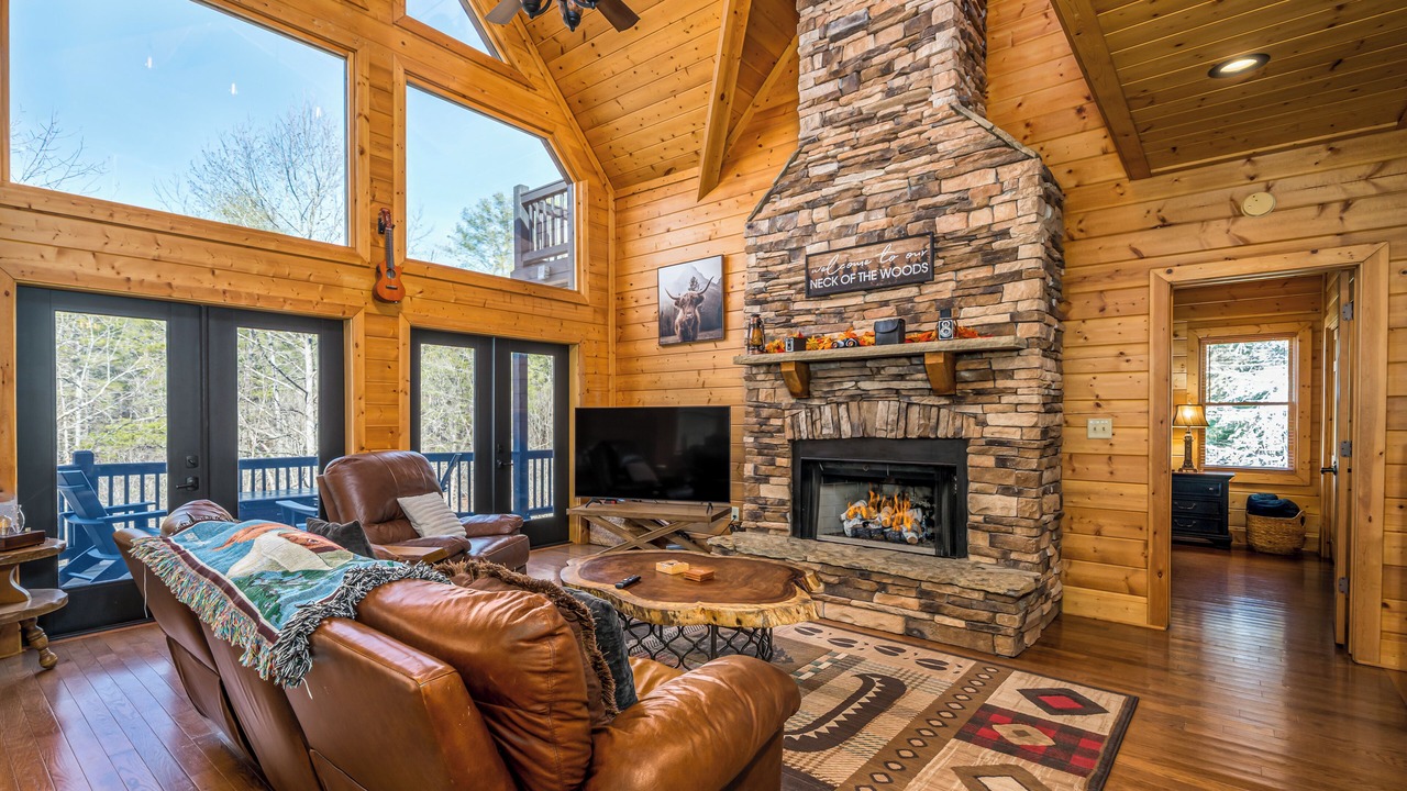 Photo of Livingroom in Ellijay