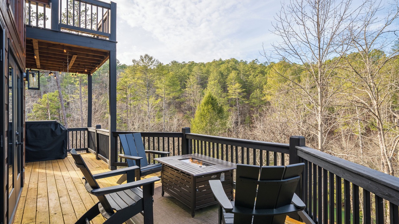 Photo of Patio Balcony in Ellijay