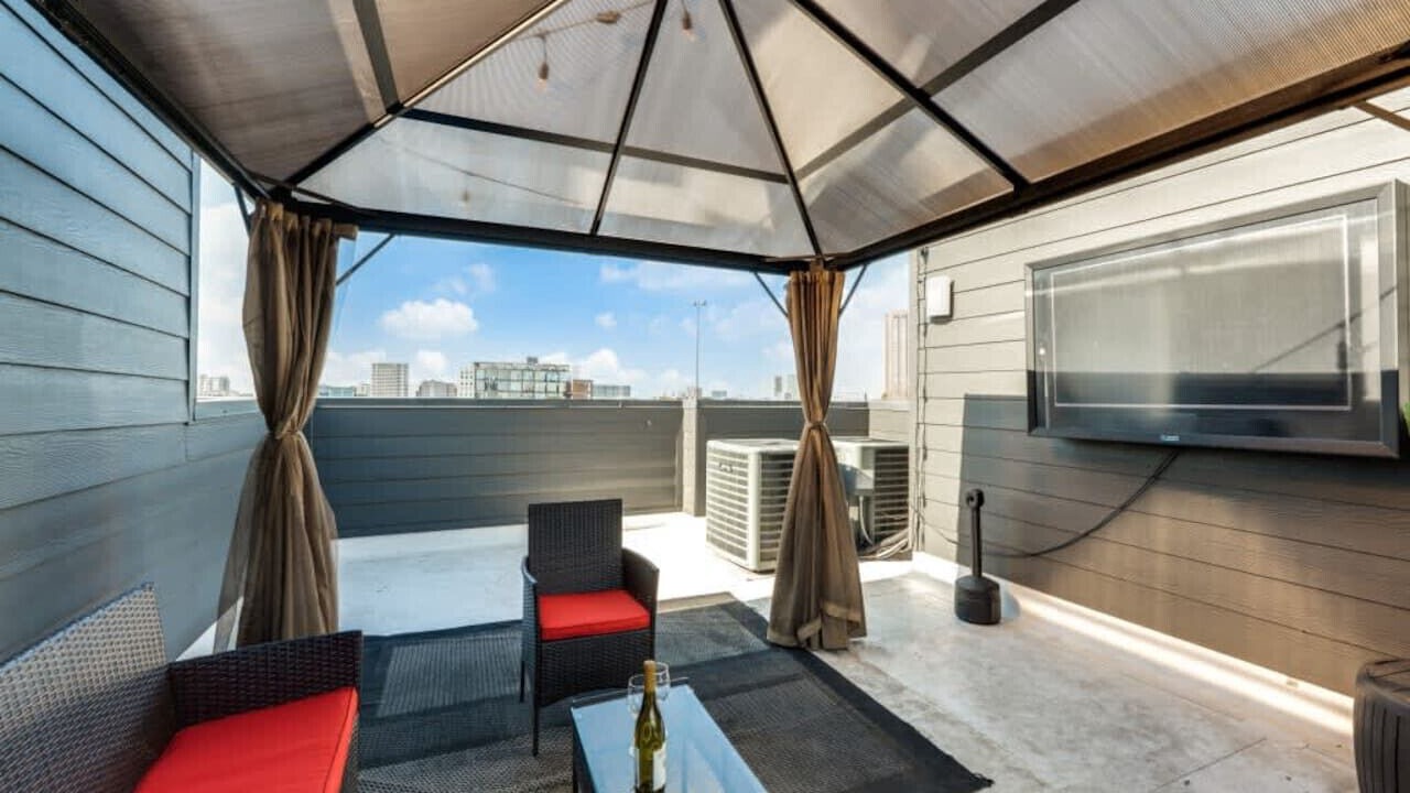 Photo of Patio Balcony in Old East Dallas