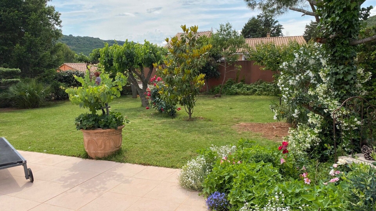 Photo of Patio Balcony in Le Bosc