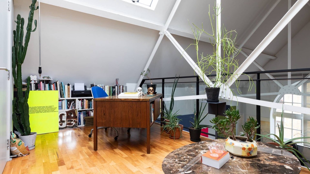 Photo of Others in Hoxton