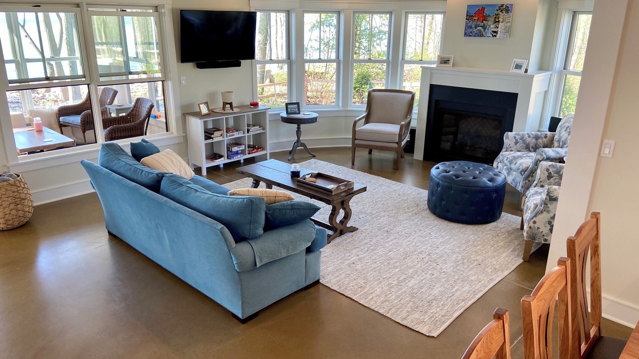 Photo of Livingroom in Grand Isle