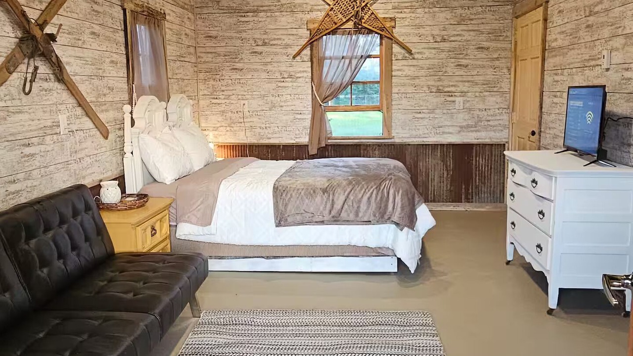 Photo of Bedroom in Weyerhaeuser